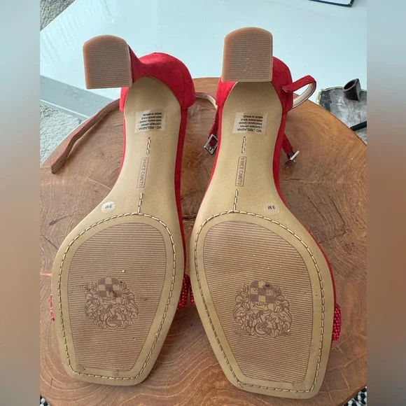 Vince Camuto size 9 only has been worn once - Picture 4 of 14